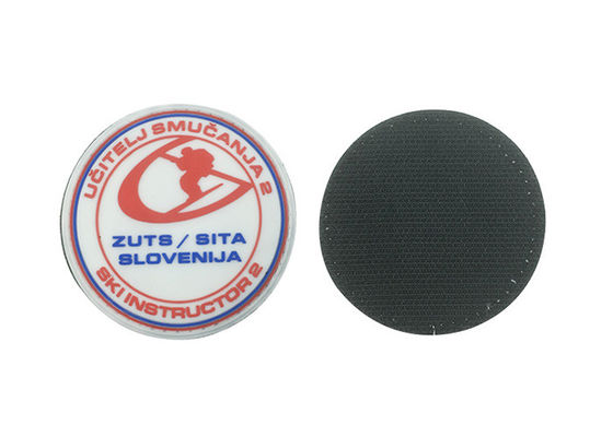 China Bekleidung Bekleidung Custom Soft PVC Patches Appliques Gummi Dekorativ fournisseur