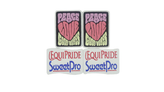 China Eisen - auf maßgeschneiderte broderierte Abzeichen, Quadratform maßgeschneiderte broderierte Abzeichen fournisseur