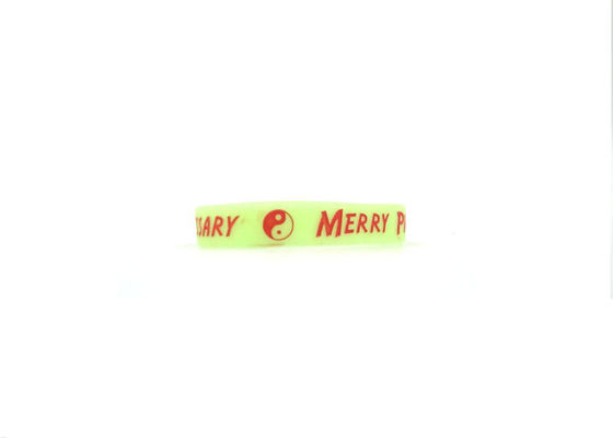 Custom Sport Silikon Armbänder 210mmx17mmx2mm Wasserdicht und Schweißfest fournisseur