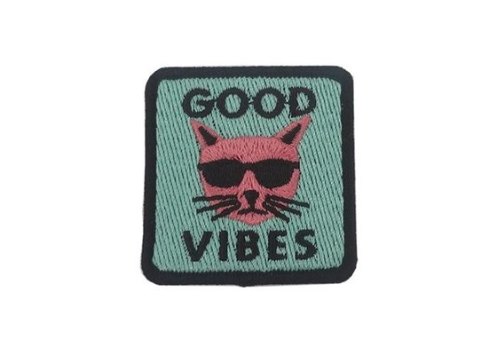 Personalisierte Kleber-Embroider-Pflaster mit Laserschnitt fournisseur