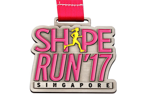 Individuelle Medaille Sport Trophäen Medaille Auszeichnungen Metall Kupfer Fußballmedaille mit Band fournisseur