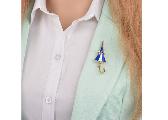 Weibliche Anpassung Schmelzschleifer Pins Luxus Kleidung Metall Broschen Aluminium Legierung Material fournisseur